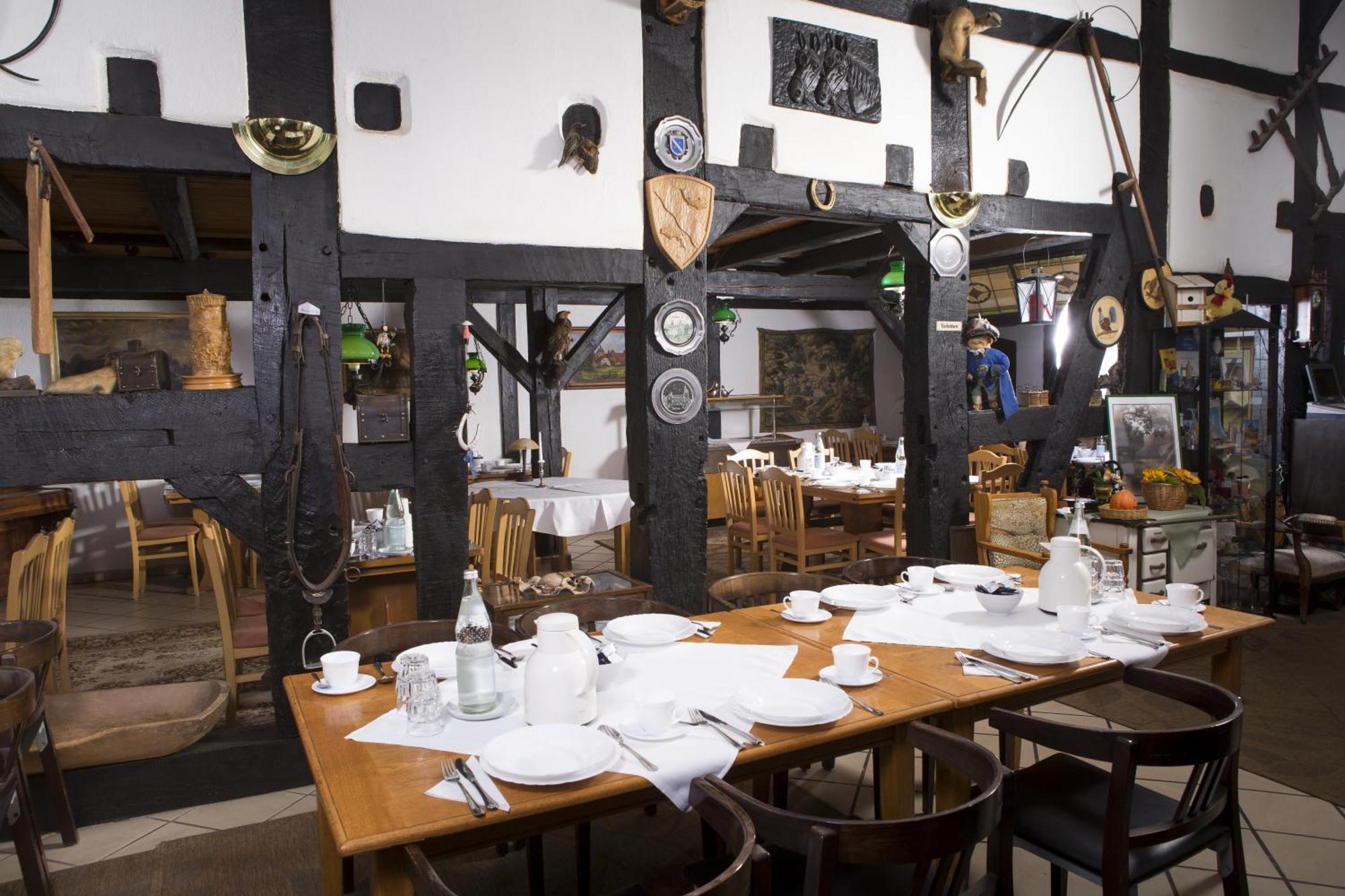Hotel Cafe Am Stift Хессиш-Ольдендорф Экстерьер фото